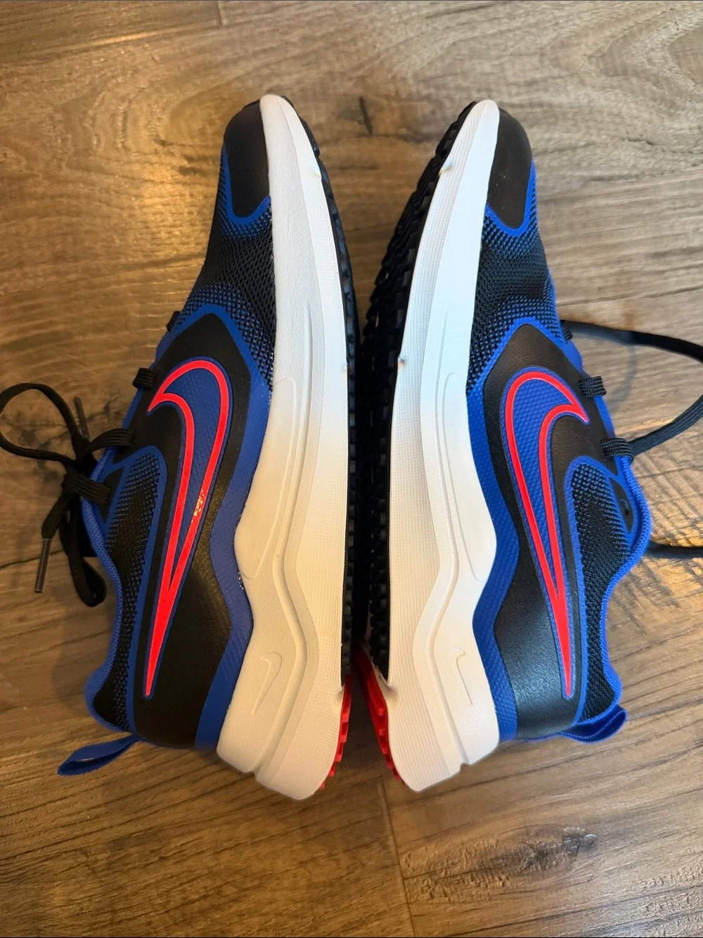 Nike Kids Cosmic Runners Blue and Black Sneakers with Red Swoosh (size 4)